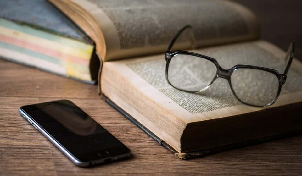 glasses, book, phone, iphone, smartphone, mobile phone, cellphone, eyeglasses, spectacles, reading glasses, open book, pages, read, knowledge, information, novel, book, book, book, book, book, phone, iphone, knowledge