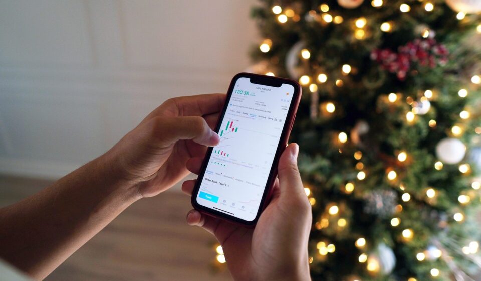 smartphone, finance, stock trading, day trading, computer, wall street, investor, money, wealth, rich, trader, day trader, investing, investment, banking, stock market, forex, sales, buying, data, research, broker, investor, trader, trader, forex, forex, forex, forex, forex, broker, broker