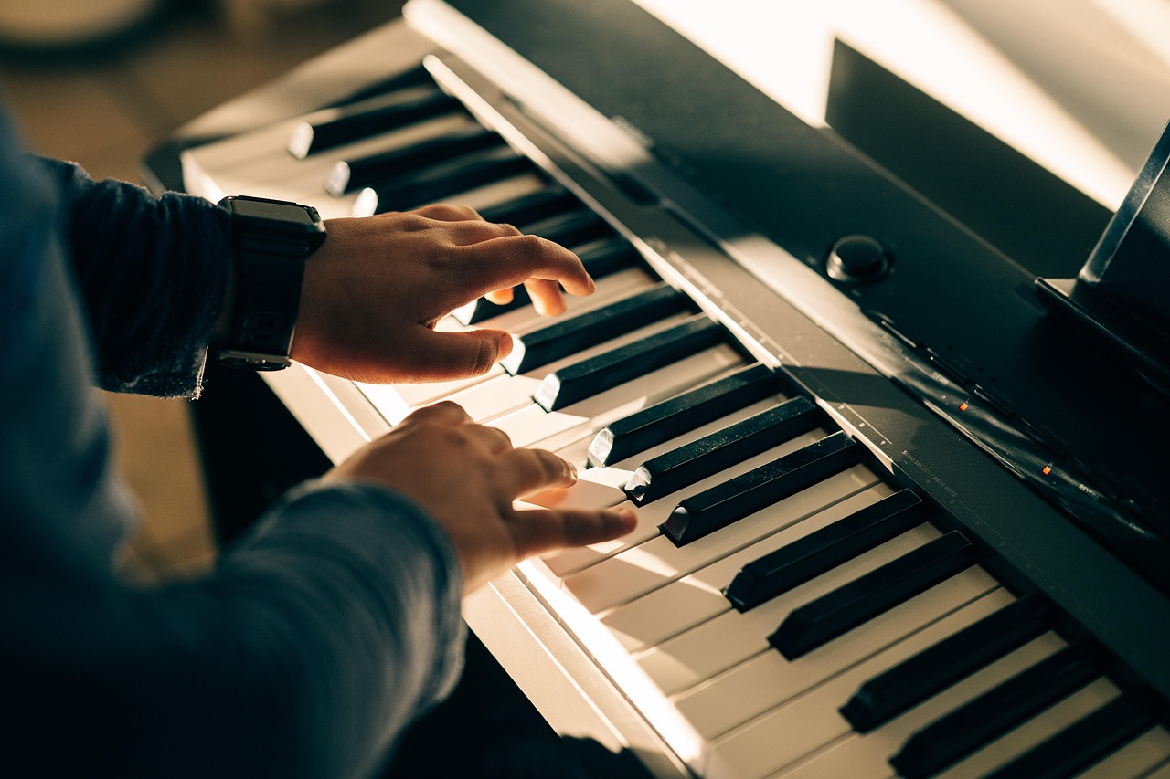 piano, cinematic, playing piano, moody, music, nature, instrument, melody, melancholic, sunlight, blackpiano, sunset, alone, solitude