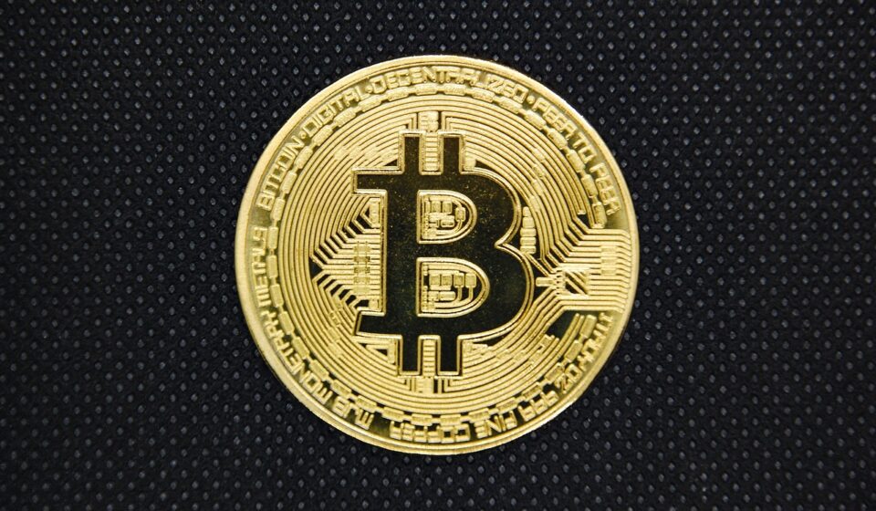 bitcoin, blockchain, currency, coin, gold, bitcoin business, bitcoin icon, safety, bitcoin wallet, bank, business, cash, bit, trade, conceptual, exchange, cryptocurrency, bitcoin, bitcoin, bitcoin, bitcoin, bitcoin