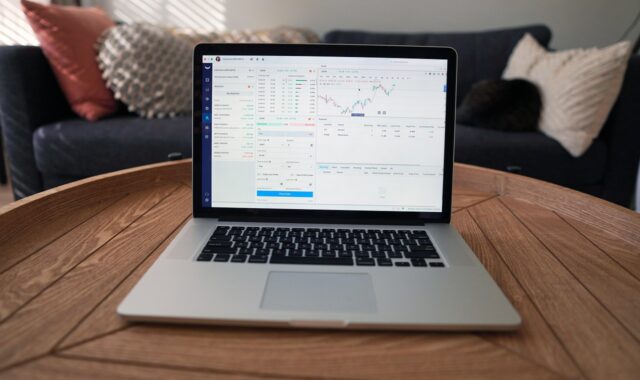 computer, stock trading, finance, day trading, wall street, finances, investor, money, wealth, equity, trader, day trader, investing, investment, banking, stock market, forex, shareholder, financial, day trading, trader, trader, trader, stock market, stock market, stock market, forex, forex, forex, forex, forex, shareholder